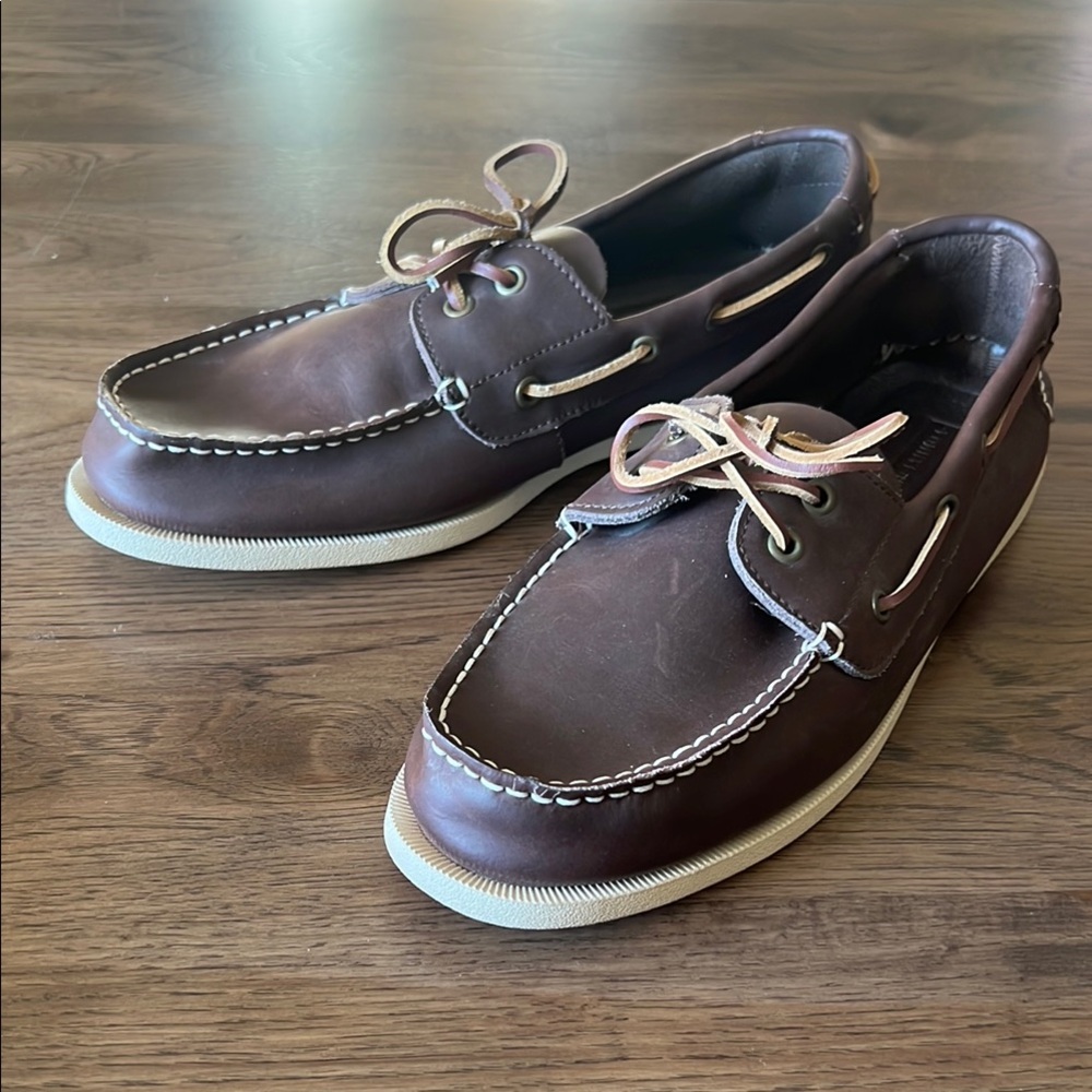 Tommy Hilfiger Men’s Brown Non-Marking Sole Leather Boat Shoes Size 12